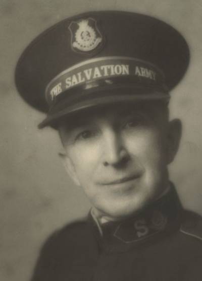 peacock_walter.jpg peacock_walter.jpg