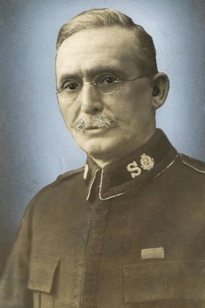 hay_james.jpg hay_james.jpg